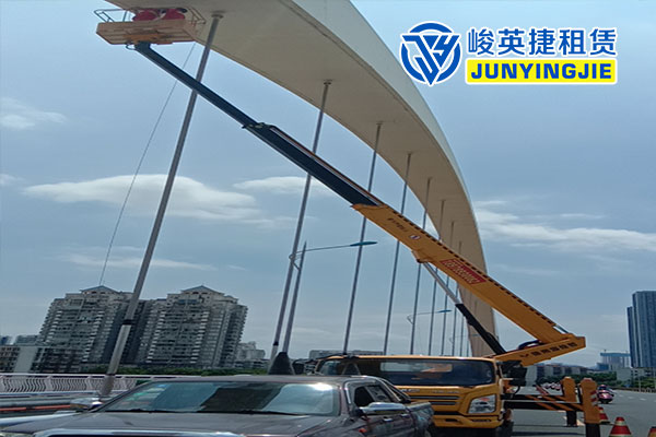 兴业柳州桥梁检测施工现场